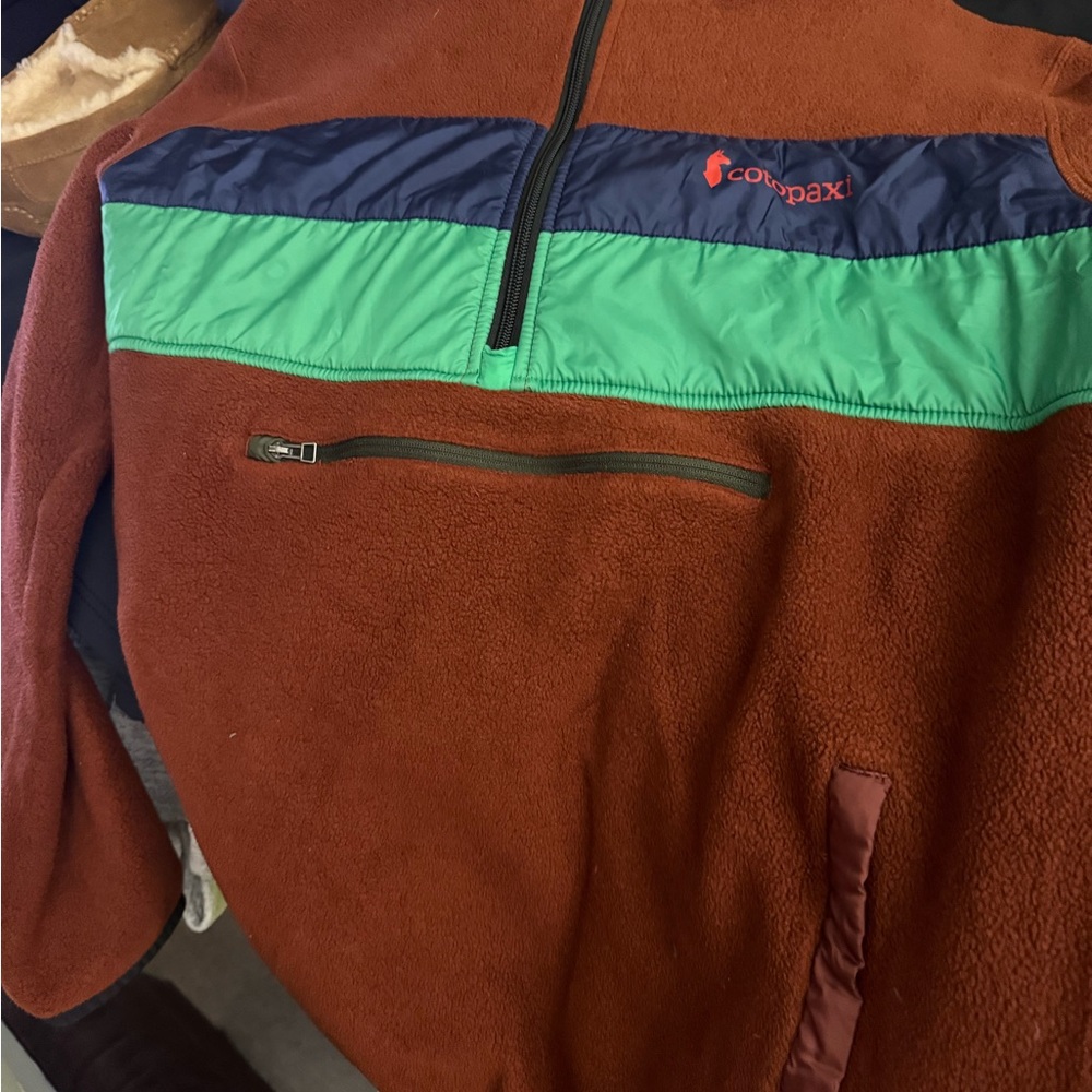 Cotopaxi Men's Red and Green Performance Jacket